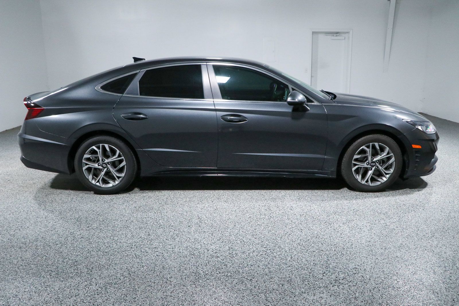 Used 2022 Hyundai Sonata SEL w/ Cargo Package FWD image 6