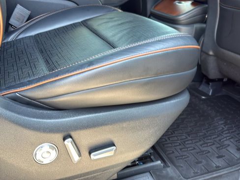 Used 2025 Lincoln Navigator L Black Label AWD/4WD image 27