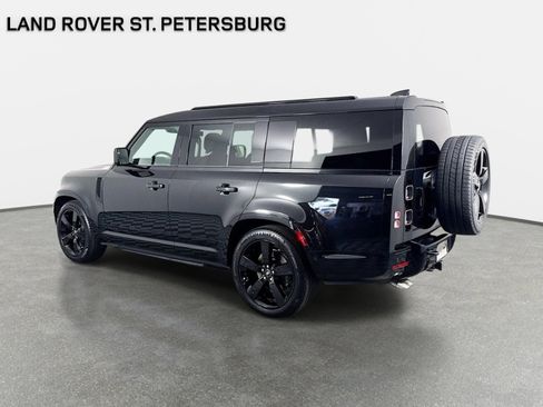 Certified 2025 Land Rover Defender 130 V8 AWD/4WD image 7