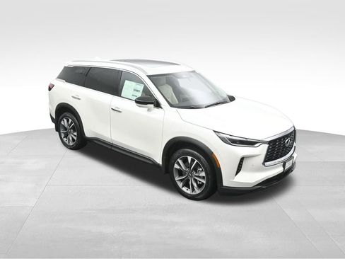 Certified 2025 INFINITI QX60 Luxe image 45