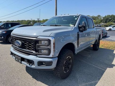 Used 2024 Ford F250 Lariat w/ Tremor Off-Road Package AWD/4WD image 4