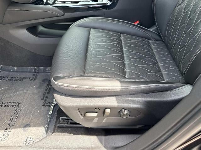 Used 2021 Buick Envision Avenir w/ Technology Package II FWD image 15