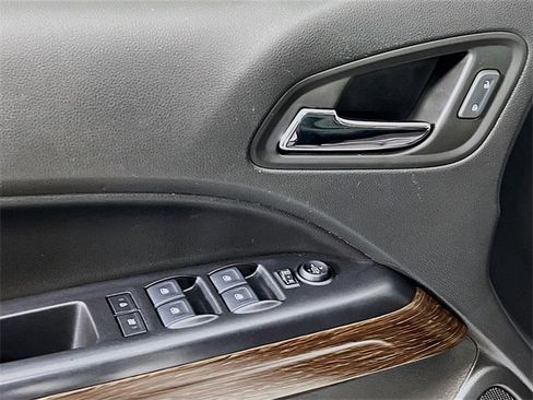 Used 2019 GMC Canyon Denali image 9