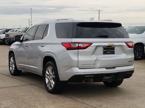 Used 2020 Chevrolet Traverse High Country image 6