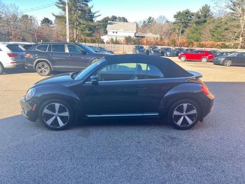 Used 2013 Volkswagen Beetle 2.0T image 2