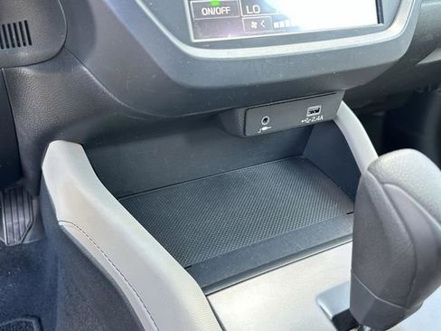 Used 2025 Subaru Forester AWD/4WD image 30