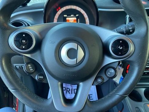Used 2017 smart fortwo electric drive image 25
