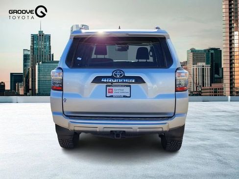 Used 2020 Toyota 4Runner TRD Off-Road Premium image 5