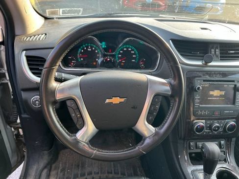 Used 2017 Chevrolet Traverse LT AWD/4WD image 16