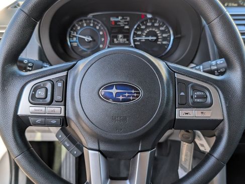 Used 2018 Subaru Forester 2.5i Premium AWD/4WD image 17