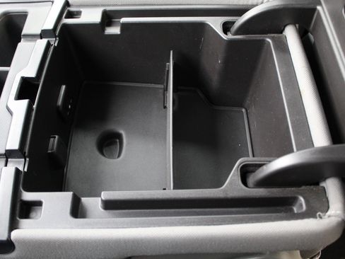 Used 2016 GMC Sierra 1500 SLE image 35