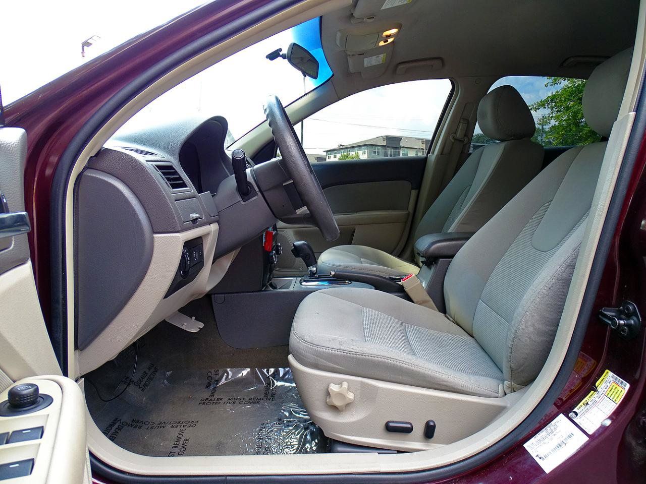 Used 2011 Ford Fusion SE FWD image 16
