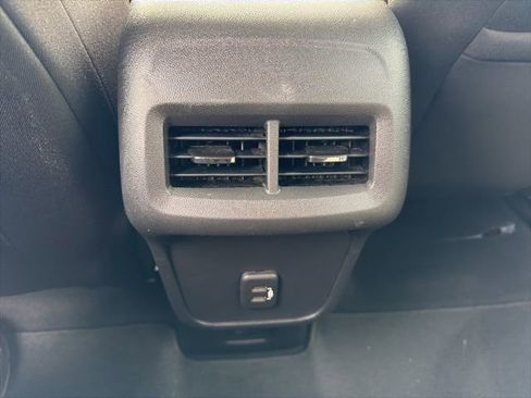 Used 2020 Chevrolet Equinox LT image 13