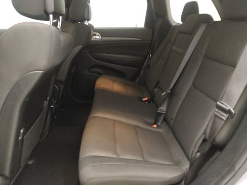 Used 2019 Jeep Grand Cherokee Laredo image 18