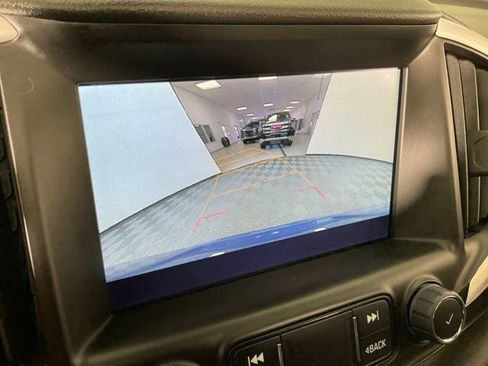 Used 2024 GMC Terrain SLT w/ Elevation Edition image 12