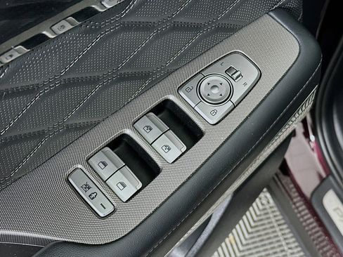 Used 2022 Hyundai Palisade Calligraphy image 15