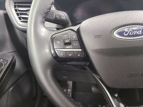 Used 2023 Ford Escape Platinum AWD/4WD image 27