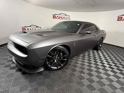 Used 2020 Dodge Challenger R/T Scat Pack w/ Driver Convenience Group RWD image 3