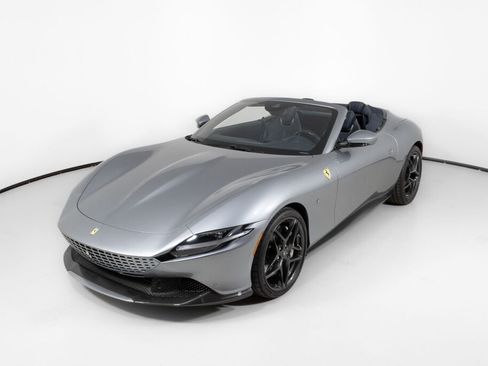 Used 2025 Ferrari Roma image 2