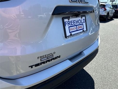 Certified 2021 GMC Terrain SLT w/ Elevation Edition image 31