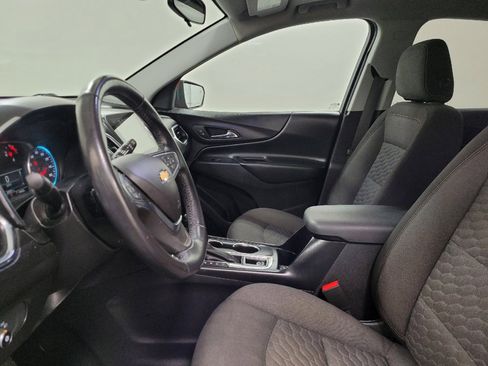 Used 2018 Chevrolet Equinox LT w/ Sun & Infotainment Package image 17