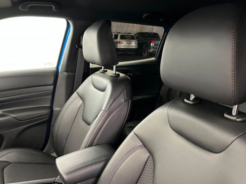 New 2026 Jeep Compass Latitude AWD/4WD image 16
