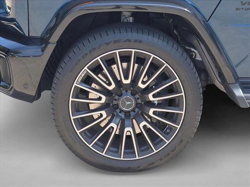 Certified 2026 Mercedes-Benz G 63 AMG 4MATIC image 14