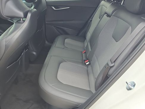 New 2026 Kia Niro EX FWD image 16