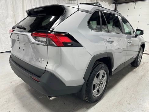 Used 2025 Toyota RAV4 XLE image 7
