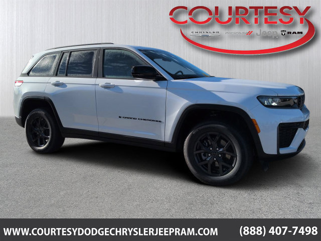 New 2027 Jeep Grand Cherokee Altitude RWD image 1