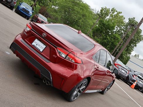 Used 2022 Toyota Corolla SE FWD image 7