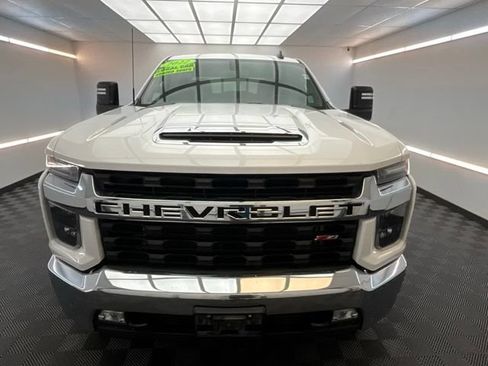 Used 2022 Chevrolet Silverado 2500 LT w/ Convenience Package AWD/4WD image 2