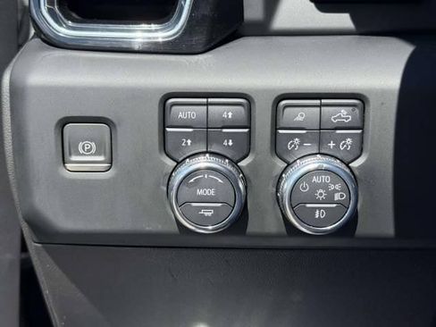 Used 2024 GMC Sierra 2500 Denali w/ Denali Reserve Package AWD/4WD image 21