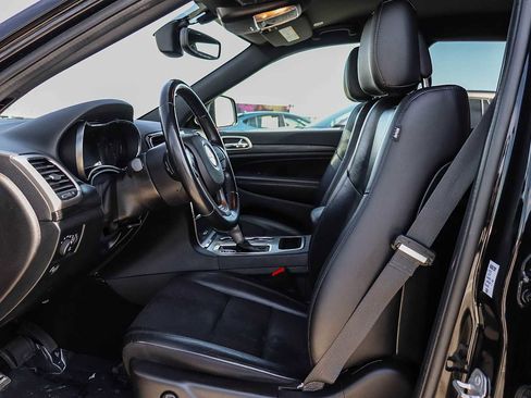 Used 2022 Jeep Grand Cherokee Laredo X image 18