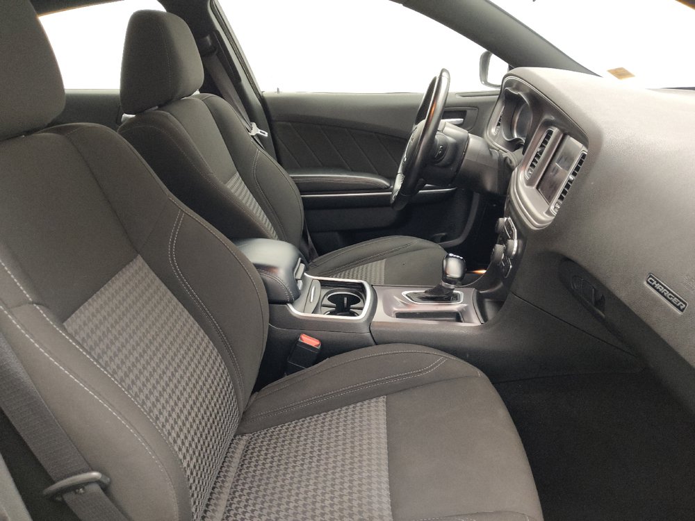 Used 2023 Dodge Charger SXT RWD image 21