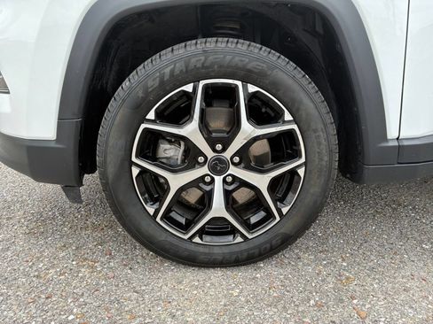 Used 2025 Jeep Compass Limited AWD/4WD image 25