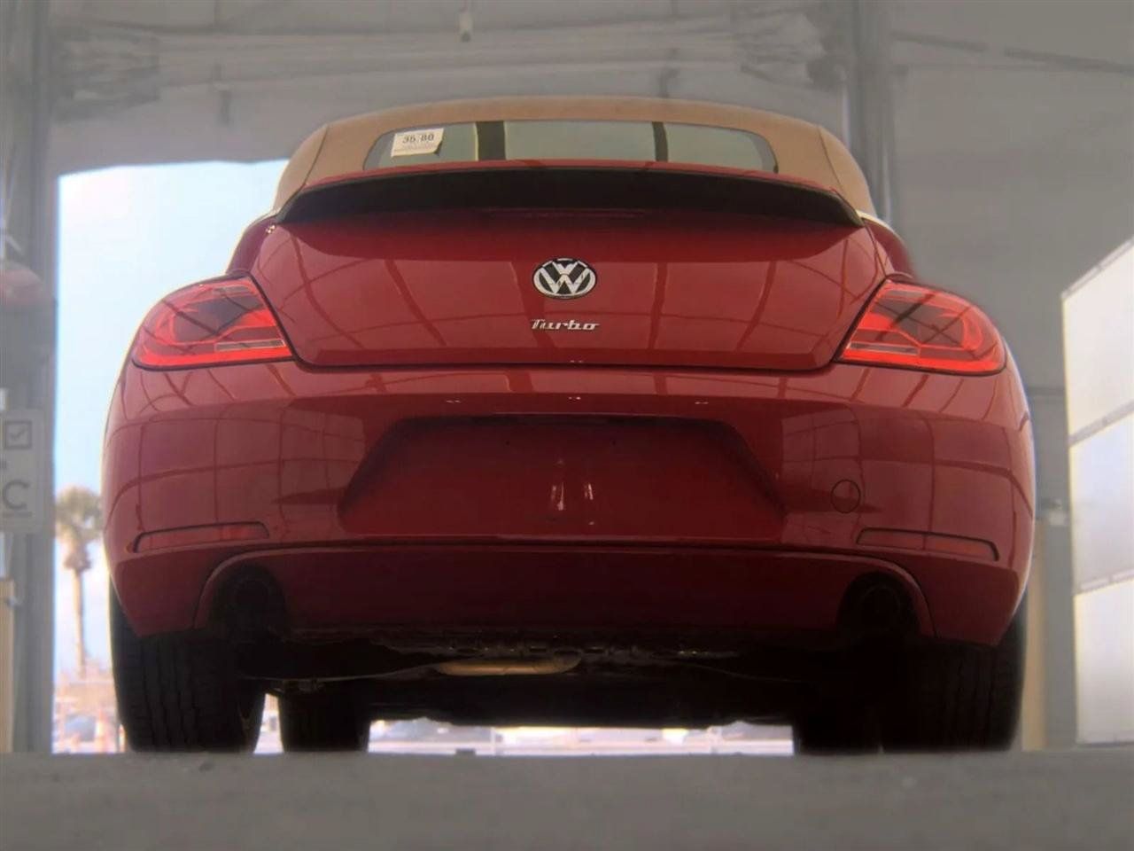 Used 2013 Volkswagen Beetle 2.0T FWD image 7