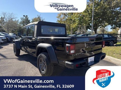 Used 2021 Jeep Gladiator Sport image 4