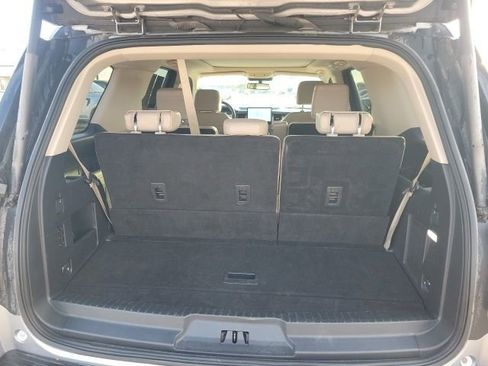 Used 2024 Ford Expedition Limited image 29