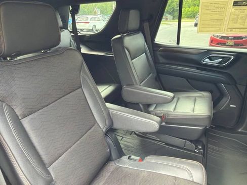 Used 2023 Chevrolet Tahoe High Country w/ Premium Package 2 AWD/4WD image 17
