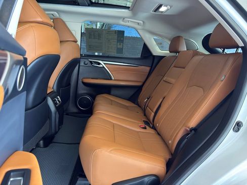 Used 2022 Lexus RX 350 FWD w/ Luxury Package image 18