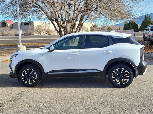 Certified 2025 Nissan Kicks SV w/ Illumination Package image 7