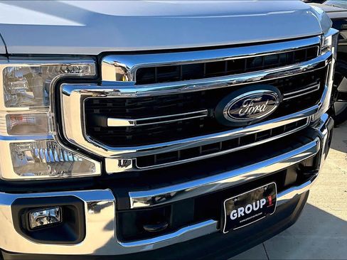 Used 2020 Ford F250 Lariat w/ Lariat Value Package image 28