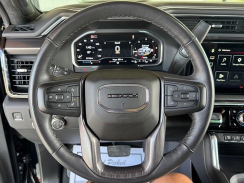 Used 2024 GMC Sierra 3500 Denali Ultimate AWD/4WD image 22