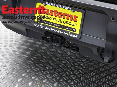 Used 2023 Nissan Pathfinder Rock Creek AWD/4WD image 24
