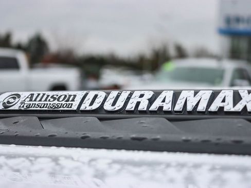 Used 2024 Chevrolet Silverado 2500 High Country w/ Technology Package image 13