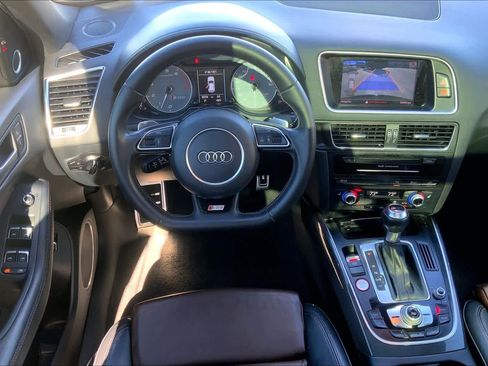Used 2017 Audi SQ5 Premium Plus w/ Technology Package image 5