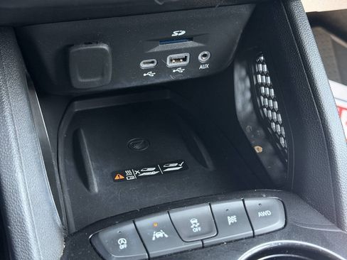 Used 2021 Chevrolet TrailBlazer RS w/ Technology Package AWD/4WD image 19