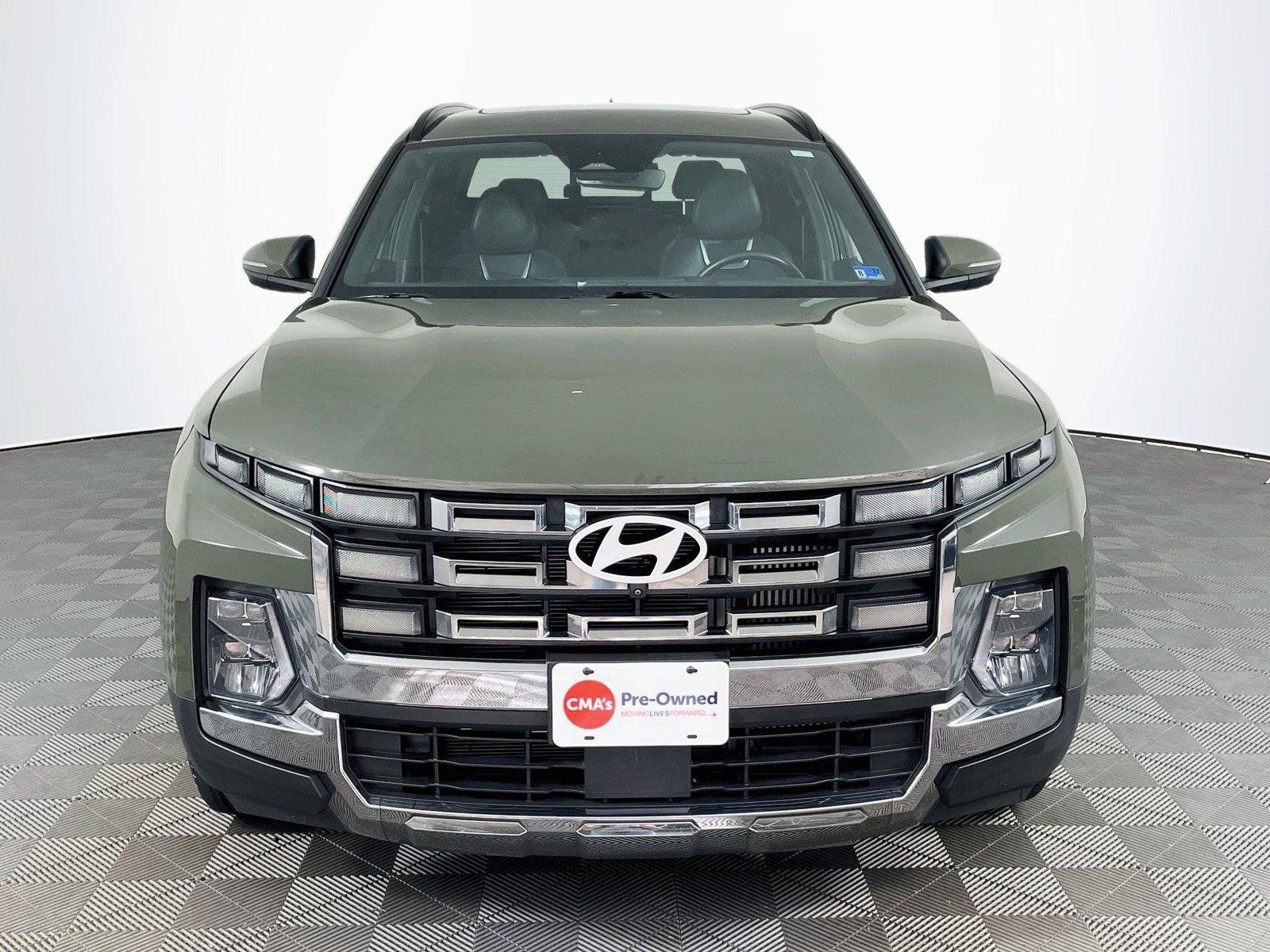 Certified 2025 Hyundai Santa Cruz Limited AWD/4WD image 2