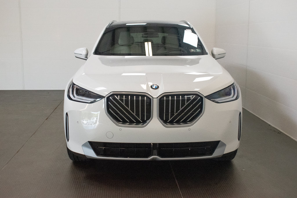New 2026 BMW X3 xDrive30i w/ Premium Package AWD/4WD image 2